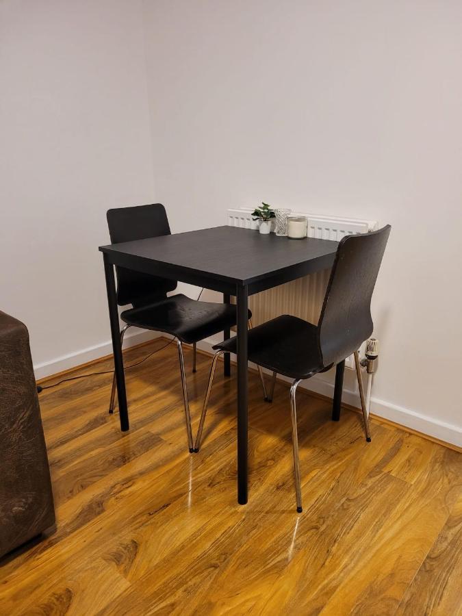 Stunning 1 Bedroom Apartment In Londen Buitenkant foto